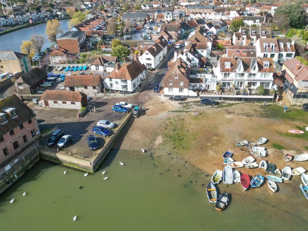 Pass The Keys Peaceful And Beautiful 1 Bedroom Barn Conversion Chichester Exterior foto